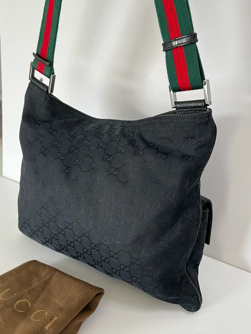 Gucci Web Black GG Canvas Vintage Messenger Bag & Dust Bag - Picture 7 of 16